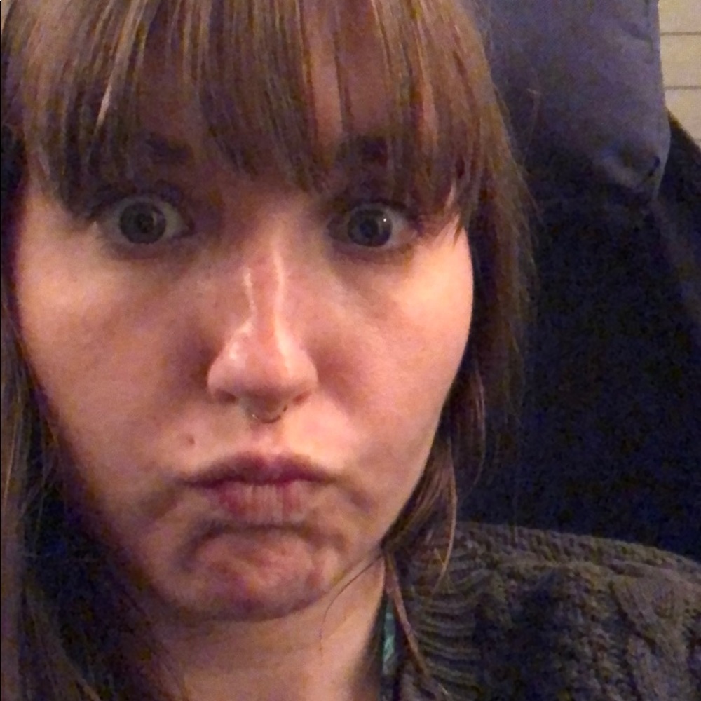 Meet your Posher, Emma